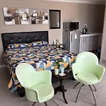 Bachelor Flat B