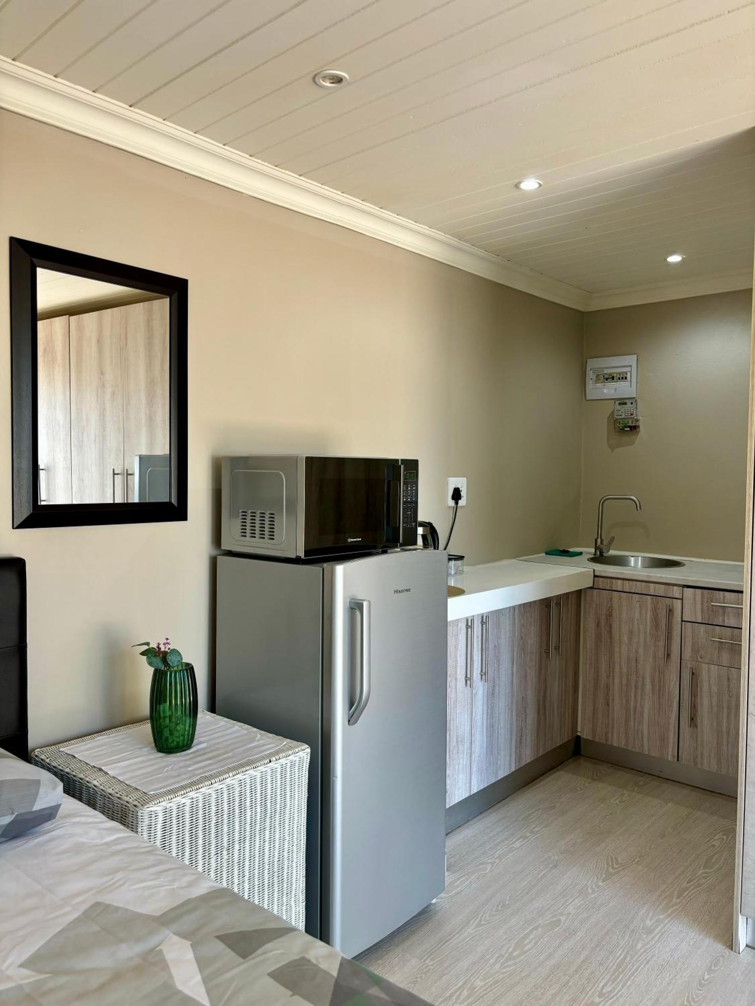 Bachelor Flat B