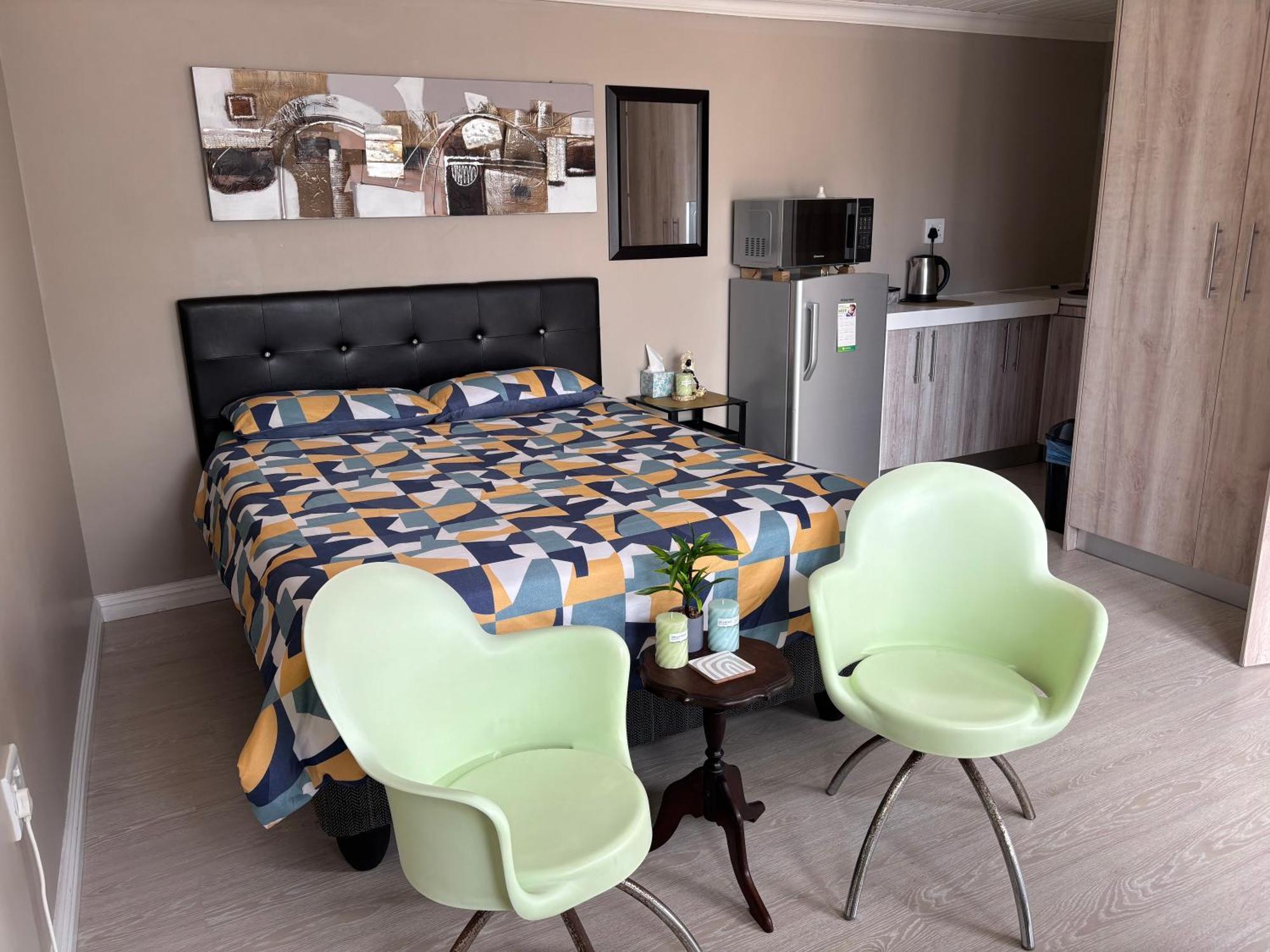 Bachelor Flat B Apartment *